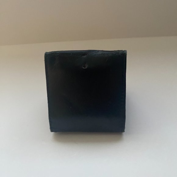 Raymax Black Foldable Leather Covered Pocket Digital Clock - Picture 2 of 8